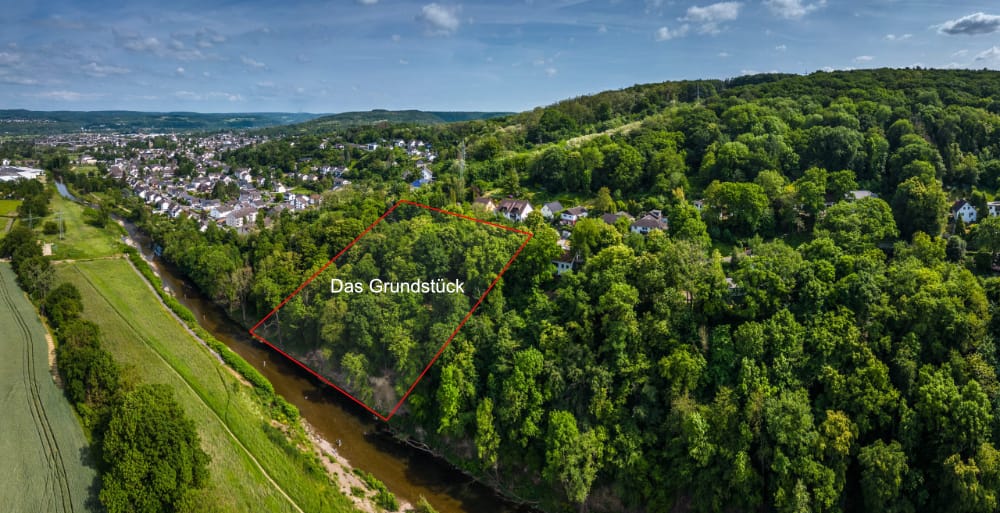 Luftaufnahme des Grundstücks